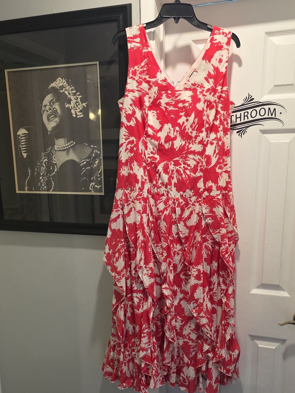 Metrostyle Pink and White Floral V-Neck Maxi Dress